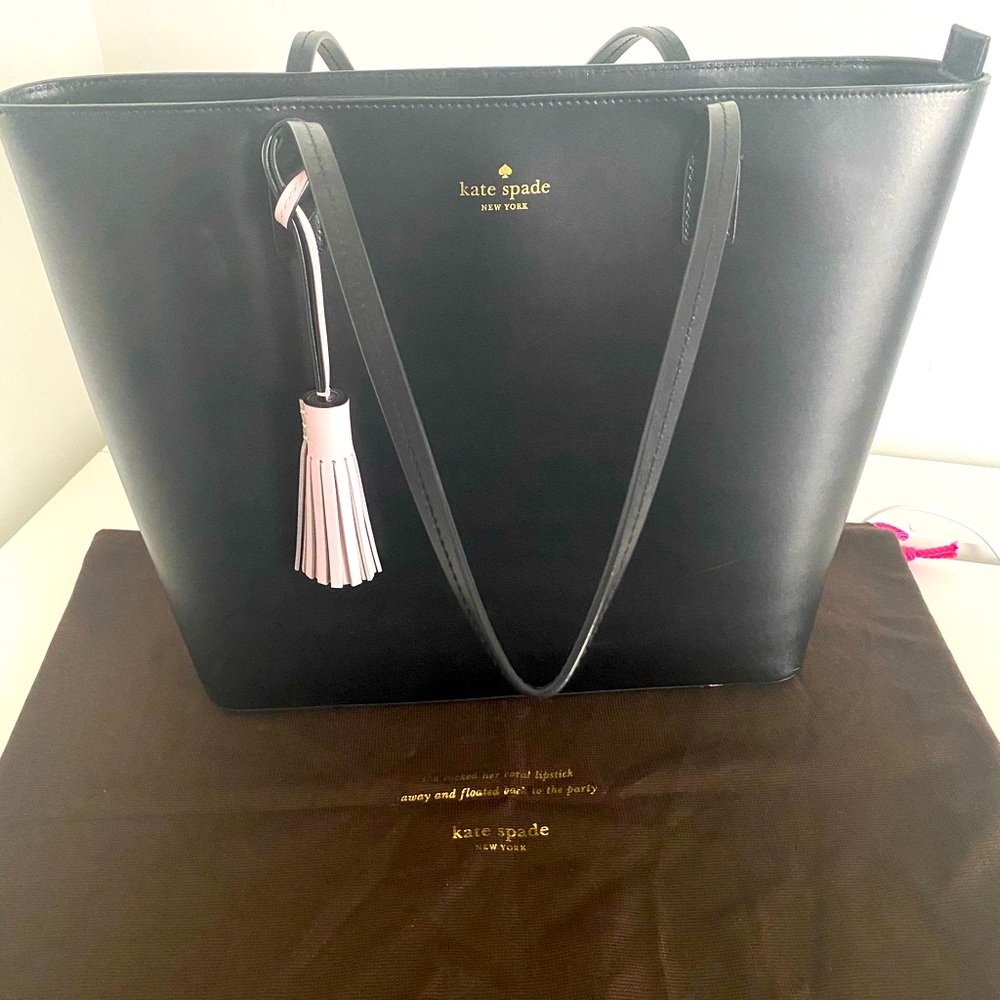 Kate Spade Purse w/ Dustbag